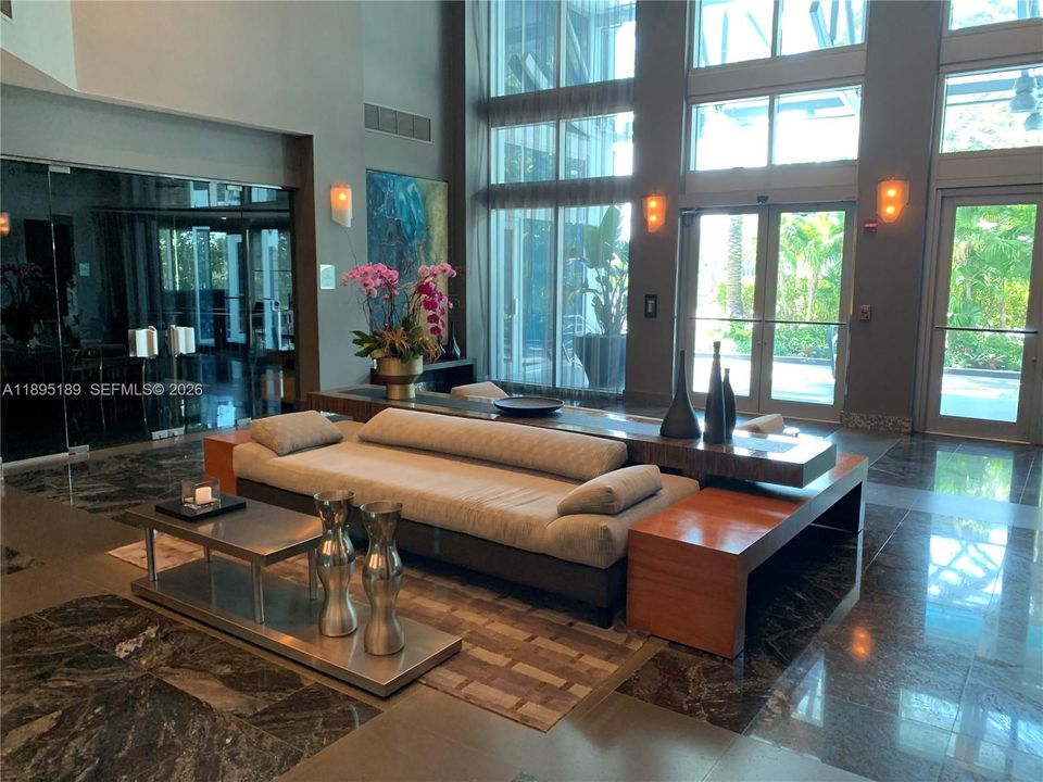 For Sale: $2,150,000 (2 beds, 2 baths, 1614 Square Feet)