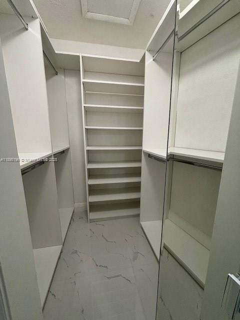 Active With Contract: $3,200 (3 beds, 2 baths, 1465 Square Feet)