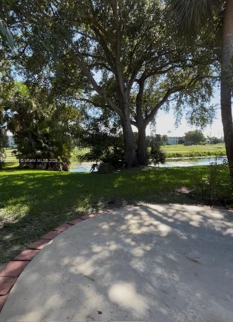 Active With Contract: $3,200 (3 beds, 2 baths, 1465 Square Feet)