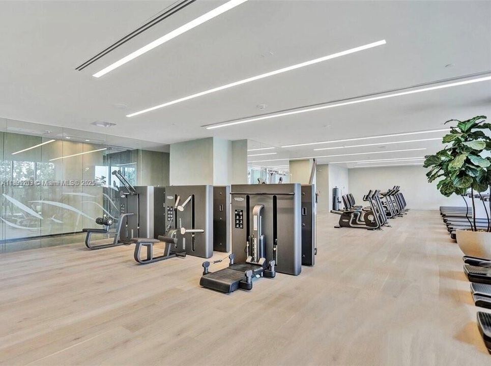 For Sale: $919,900 (2 beds, 2 baths, 1057 Square Feet)