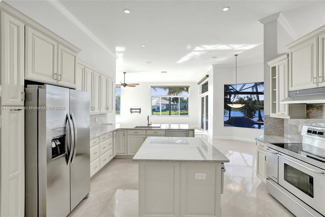 En Venta: $1,950,000 (5 camas, 3 baños, 3183 Pies cuadrados)