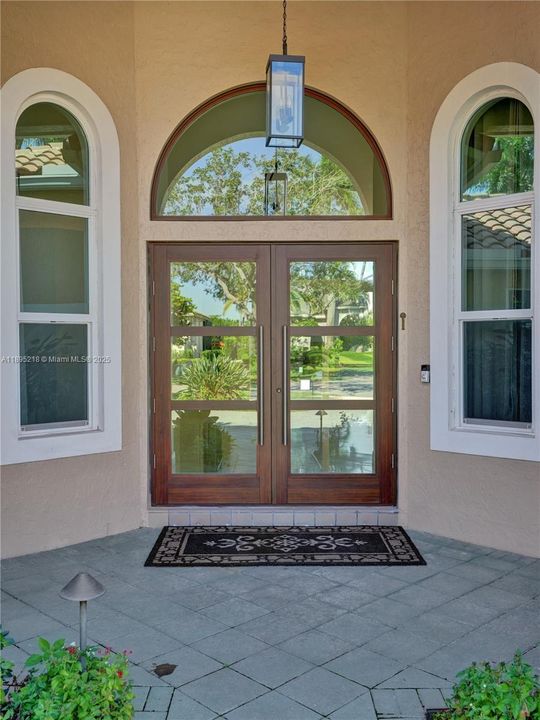 En Venta: $1,950,000 (5 camas, 3 baños, 3183 Pies cuadrados)