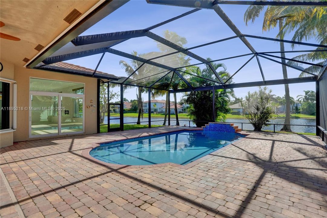 En Venta: $1,950,000 (5 camas, 3 baños, 3183 Pies cuadrados)