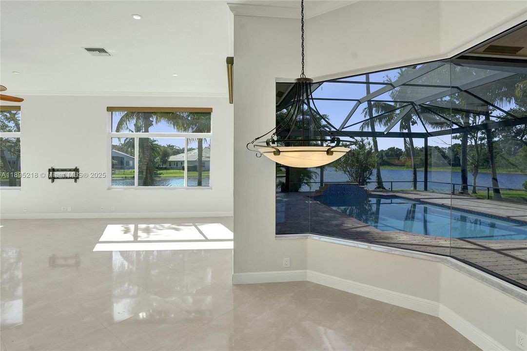 En Venta: $1,950,000 (5 camas, 3 baños, 3183 Pies cuadrados)