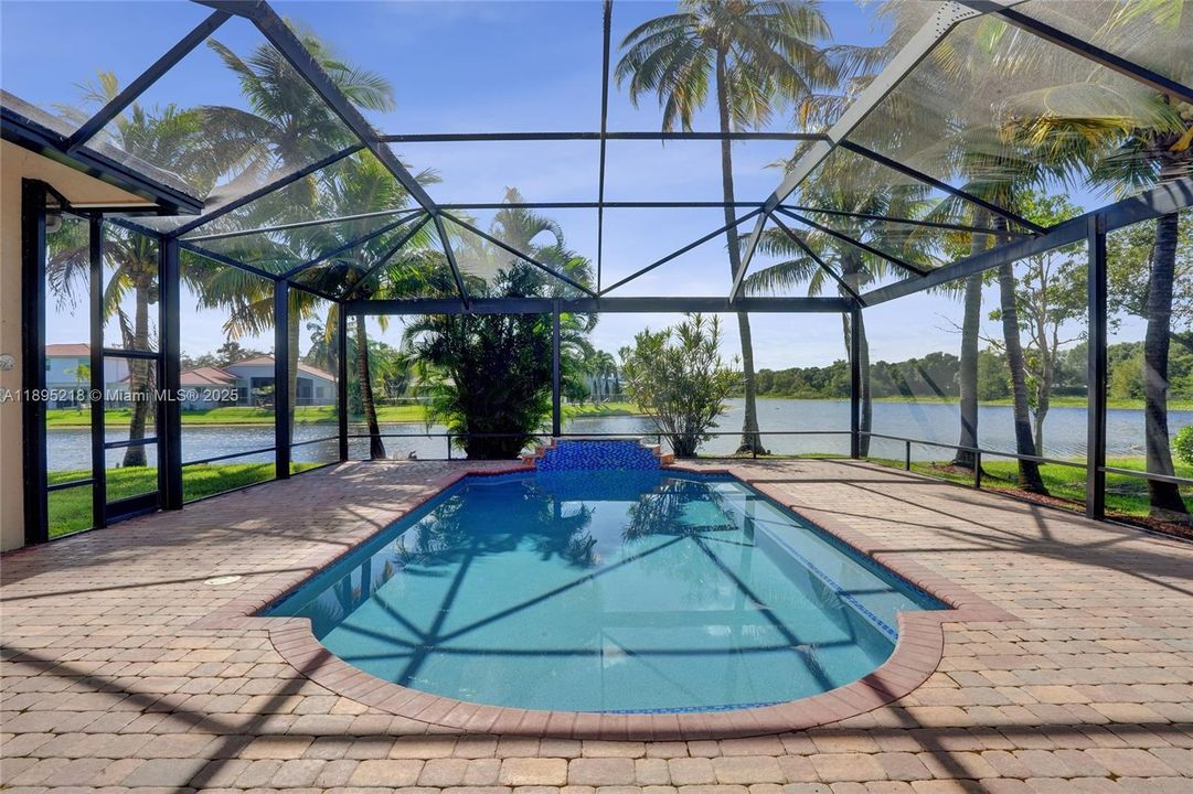 En Venta: $1,950,000 (5 camas, 3 baños, 3183 Pies cuadrados)