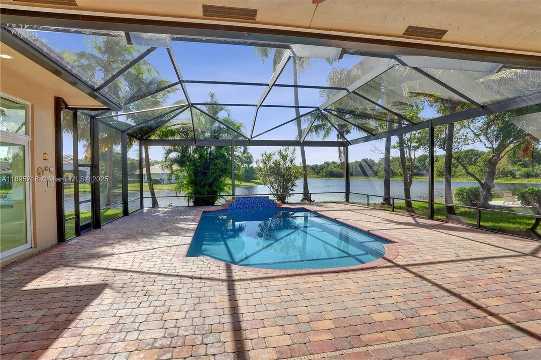 En Venta: $1,950,000 (5 camas, 3 baños, 3183 Pies cuadrados)