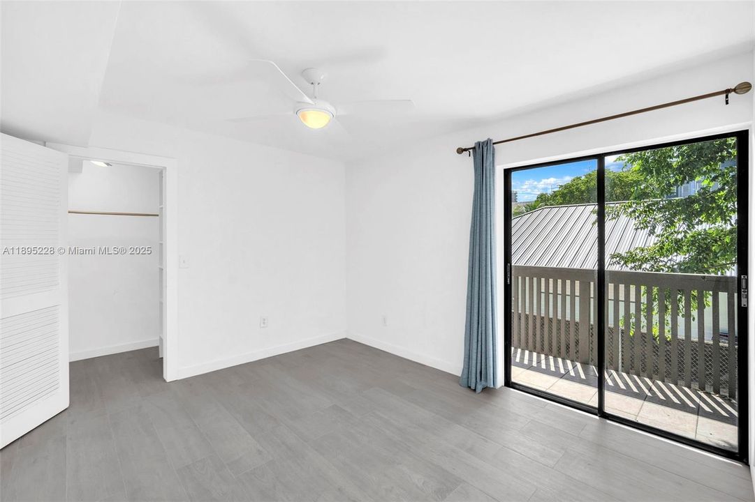 最近租的: $3,500 (2 贝兹, 2 浴室, 1064 平方英尺)