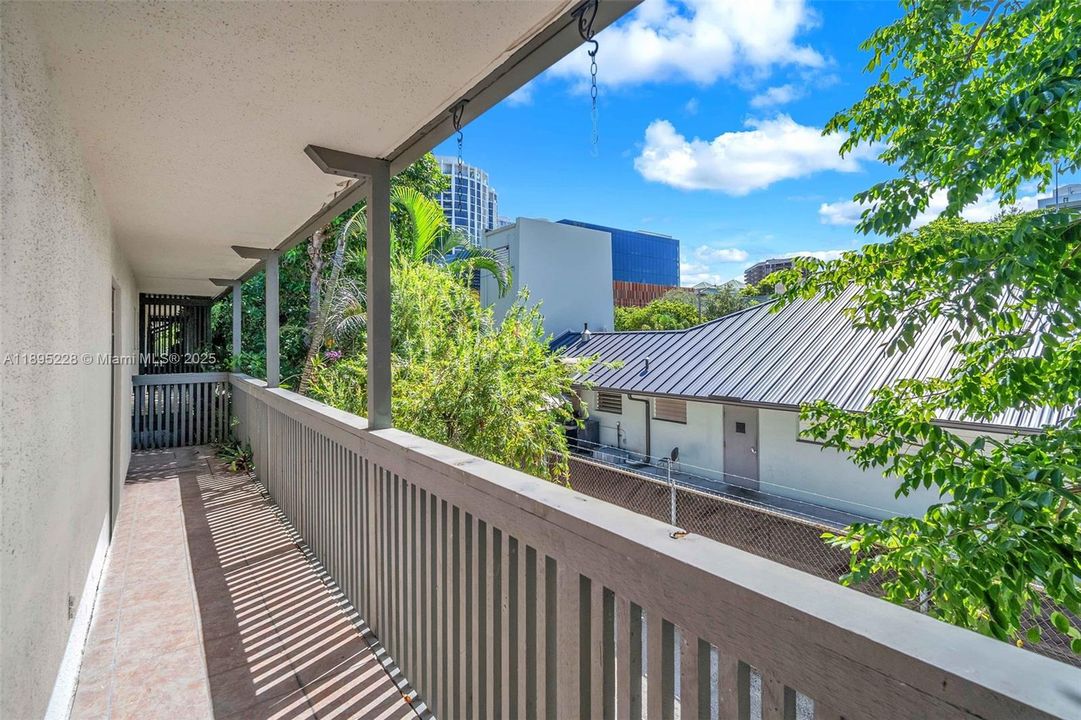 最近租的: $3,500 (2 贝兹, 2 浴室, 1064 平方英尺)