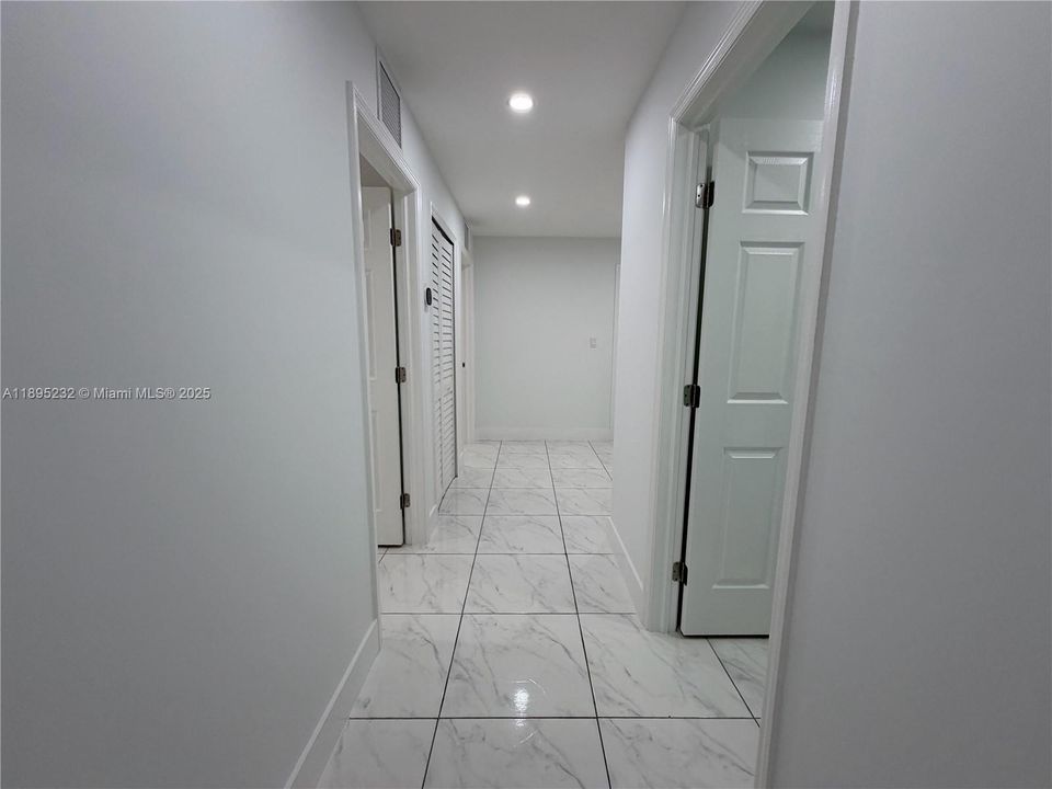 最近租的: $4,000 (3 贝兹, 2 浴室, 1763 平方英尺)