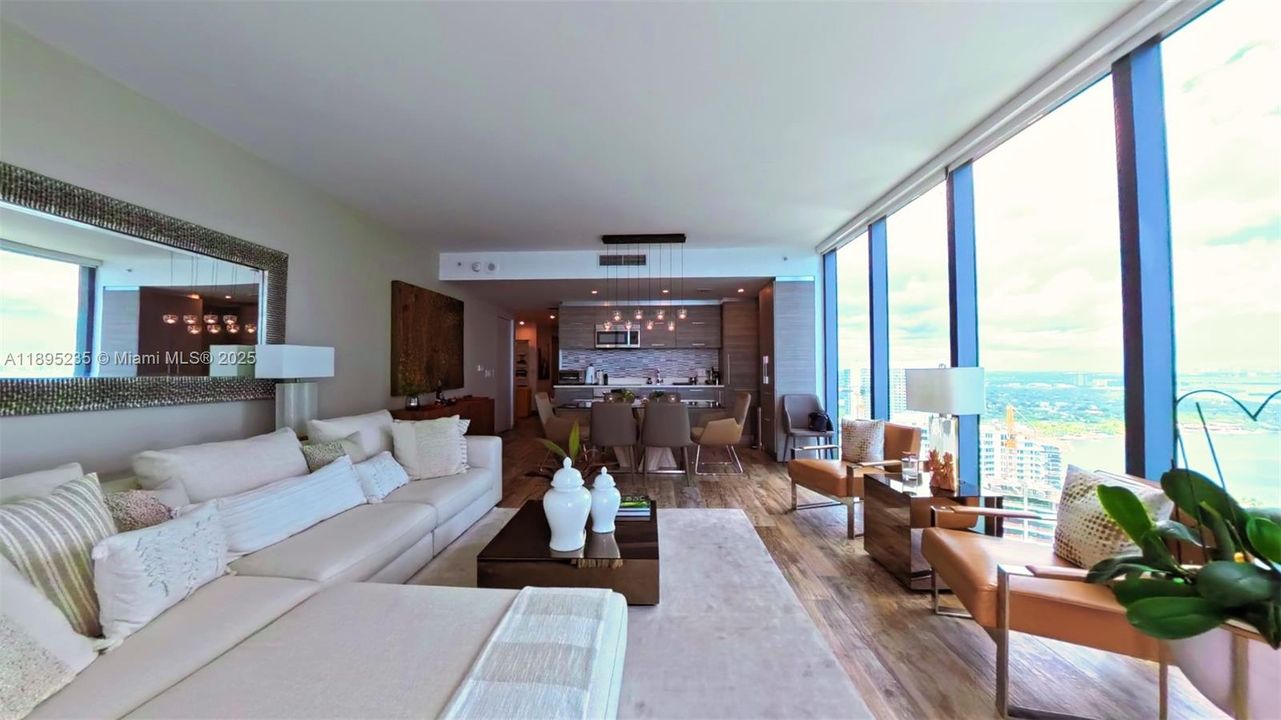 Под контрактом: $4,950 (1 спален, 2 ванн, 0 Квадратных фут)