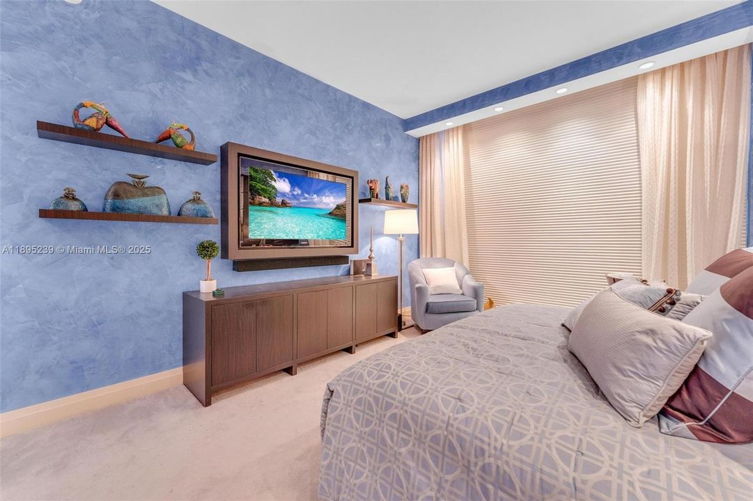 На продажу: $3,700,000 (2 спален, 2 ванн, 1897 Квадратных фут)