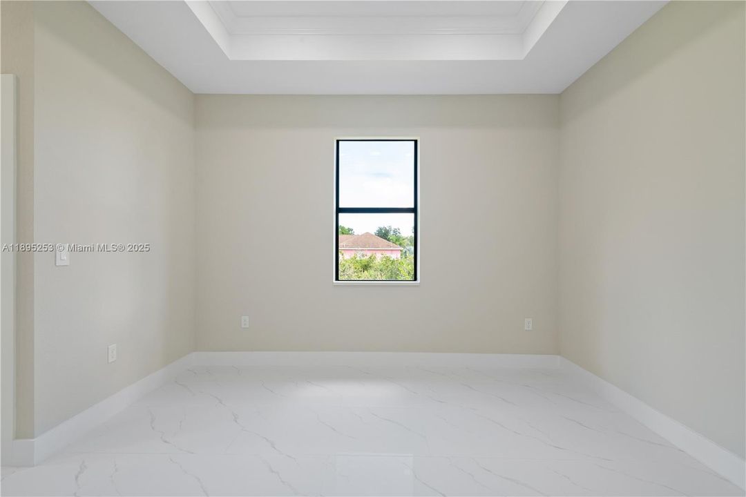 For Sale: $398,000 (4 beds, 2 baths, 1522 Square Feet)