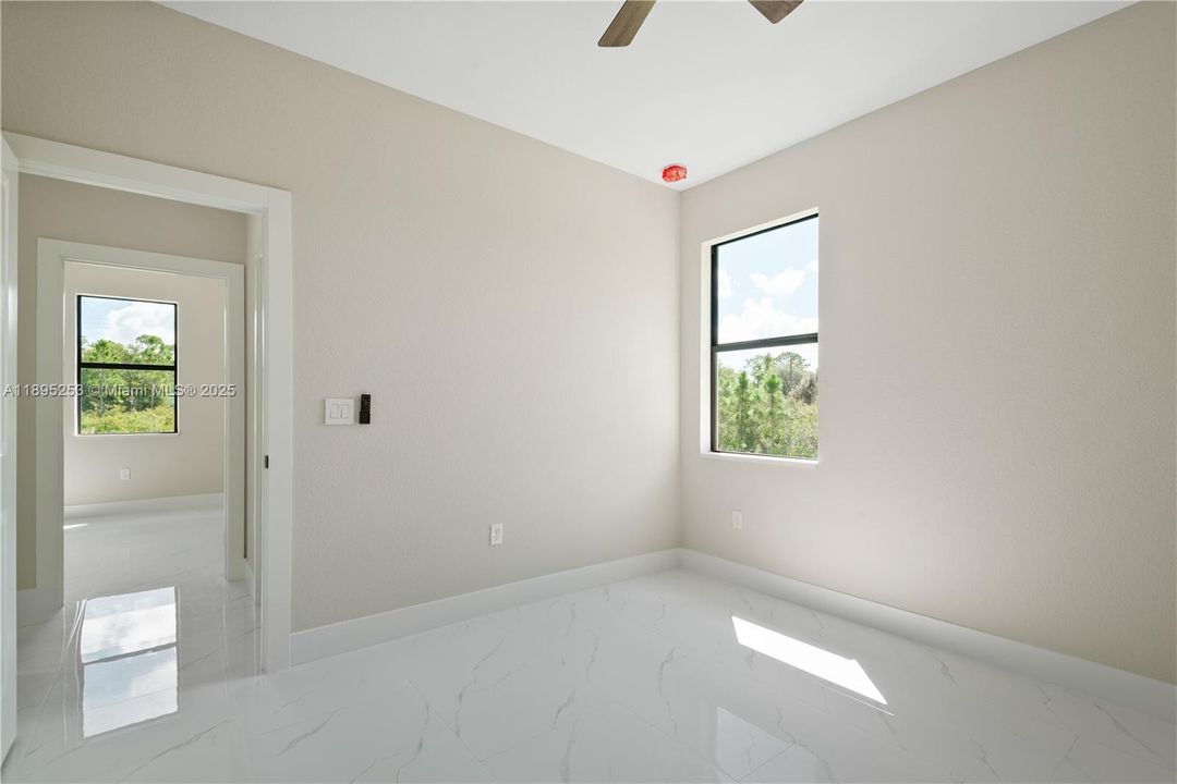 For Sale: $398,000 (4 beds, 2 baths, 1522 Square Feet)