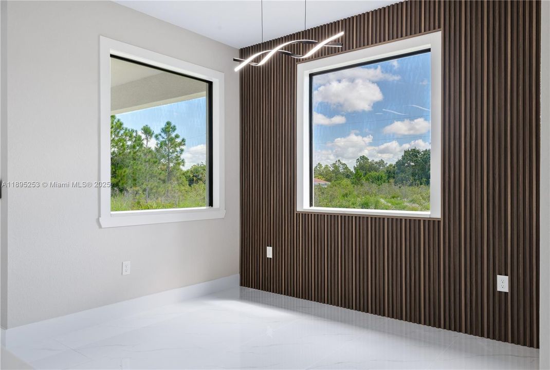 For Sale: $398,000 (4 beds, 2 baths, 1522 Square Feet)