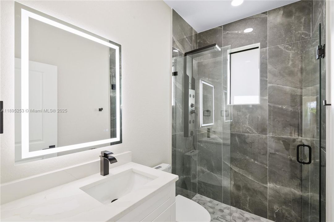 For Sale: $398,000 (4 beds, 2 baths, 1522 Square Feet)