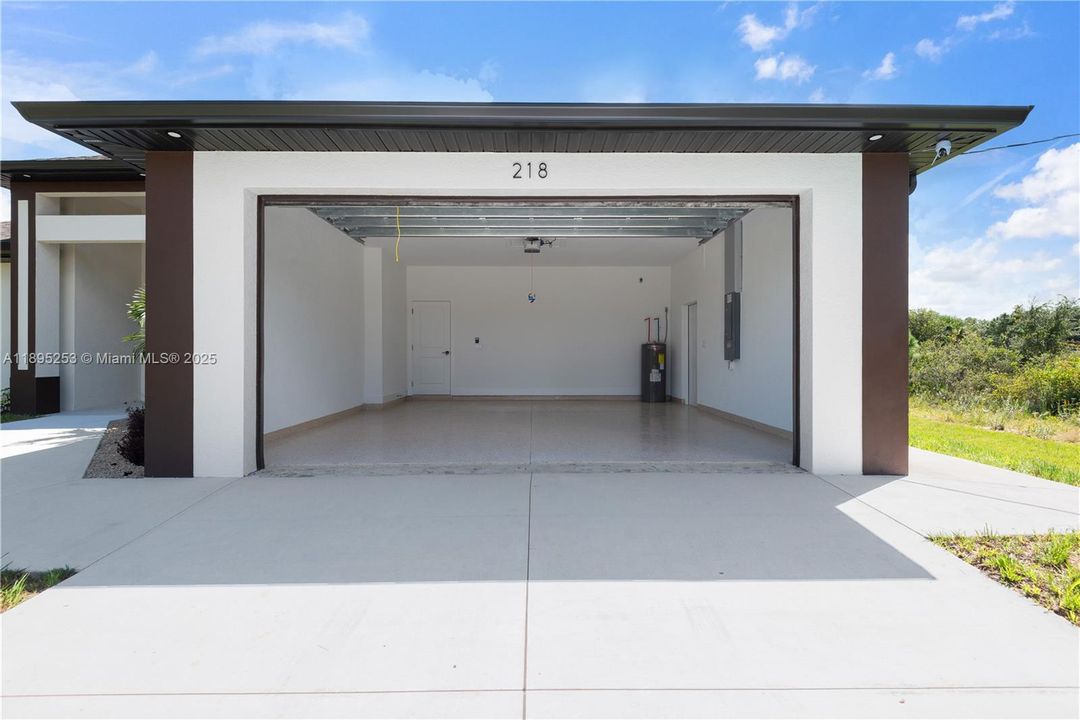 For Sale: $398,000 (4 beds, 2 baths, 1522 Square Feet)