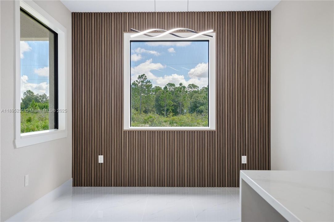 For Sale: $398,000 (4 beds, 2 baths, 1522 Square Feet)