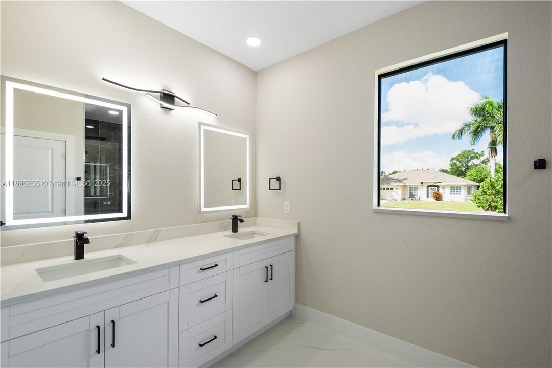 For Sale: $398,000 (4 beds, 2 baths, 1522 Square Feet)