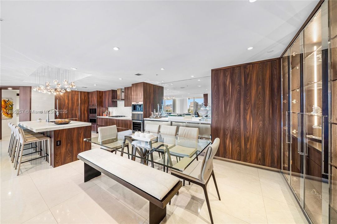 Active With Contract: $2,399,000 (3 beds, 3 baths, 2422 Square Feet)