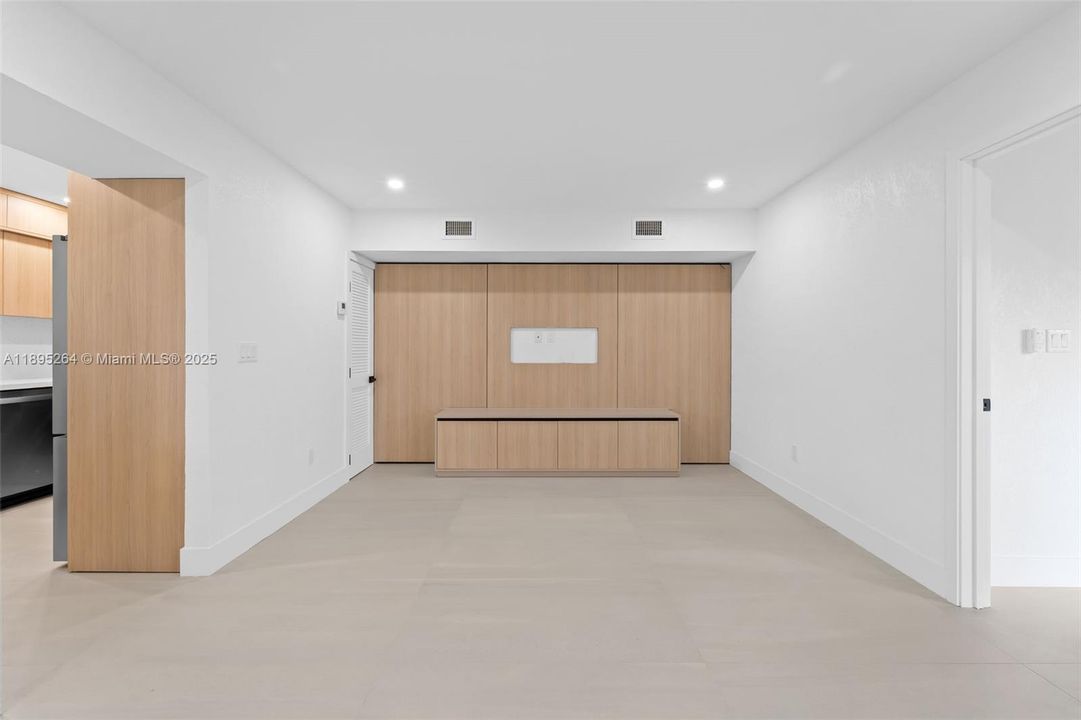 Recientemente alquilado: $3,100 (3 camas, 2 baños, 1378 Pies cuadrados)