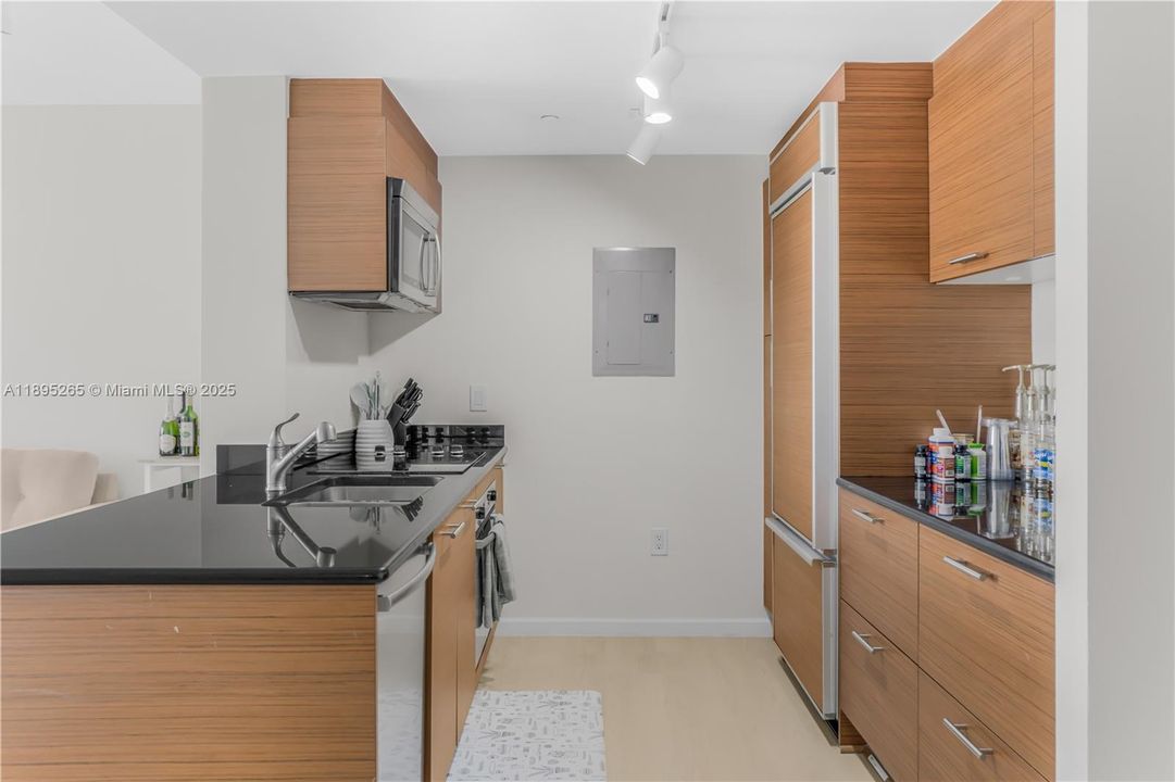 En Venta: $430,000 (1 camas, 1 baños, 845 Pies cuadrados)