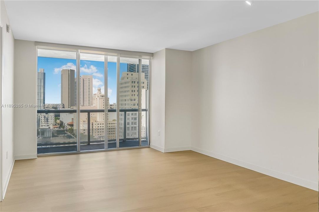 En Venta: $430,000 (1 camas, 1 baños, 845 Pies cuadrados)