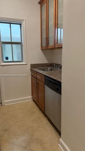 На продажу: $249,999 (1 спален, 1 ванн, 554 Квадратных фут)