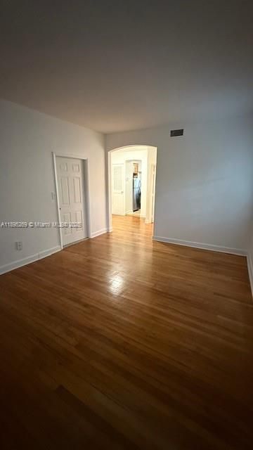 На продажу: $249,999 (1 спален, 1 ванн, 554 Квадратных фут)