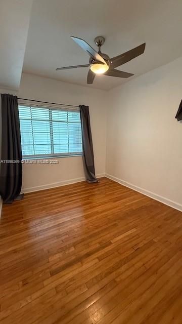 На продажу: $249,999 (1 спален, 1 ванн, 554 Квадратных фут)