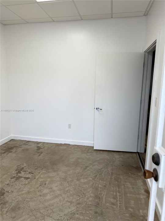 В аренду: $4,400 (0 спален, 0 ванн, 0 Квадратных фут)