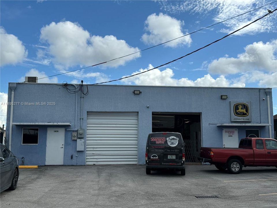 В аренду: $4,400 (0 спален, 0 ванн, 0 Квадратных фут)