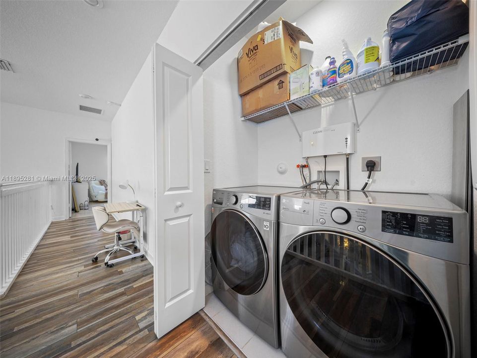 待售: $499,999 (3 贝兹, 2 浴室, 2024 平方英尺)