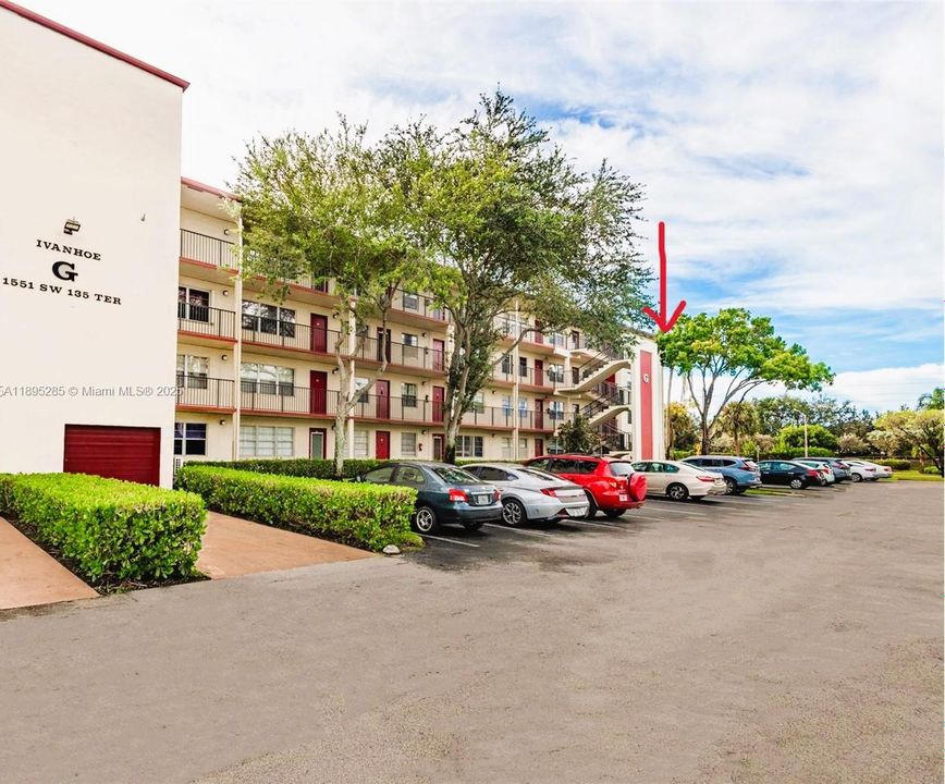 For Sale: $190,000 (2 beds, 2 baths, 1044 Square Feet)