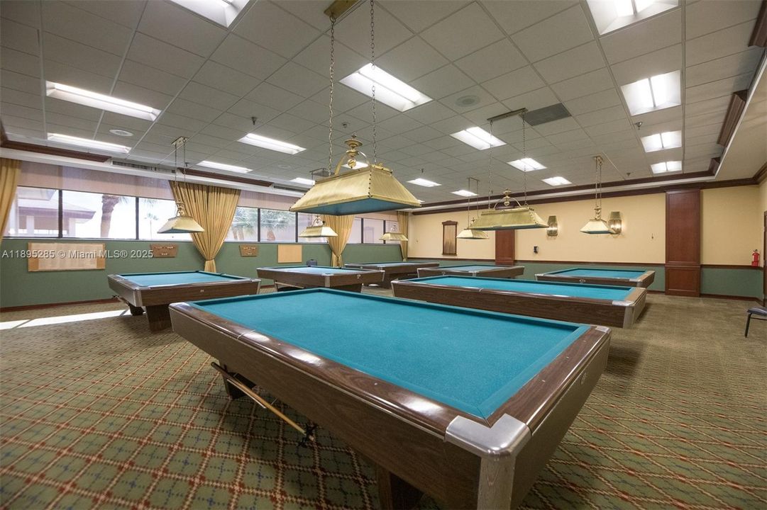 For Sale: $190,000 (2 beds, 2 baths, 1044 Square Feet)