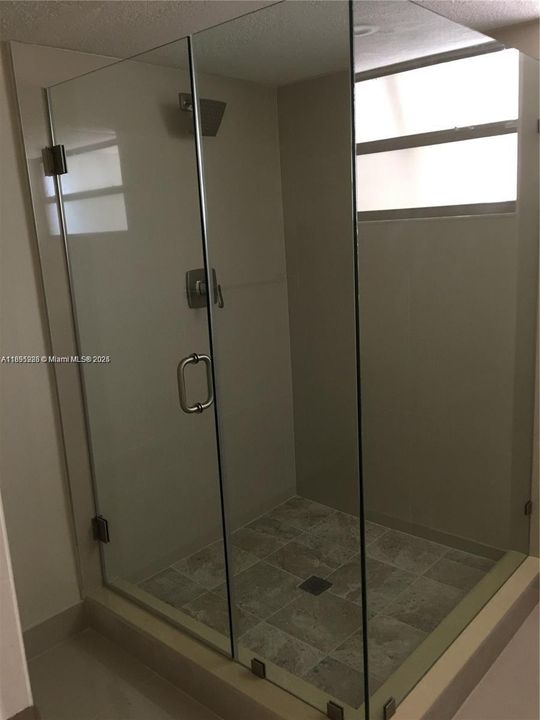 最近租的: $3,000 (2 贝兹, 2 浴室, 1318 平方英尺)