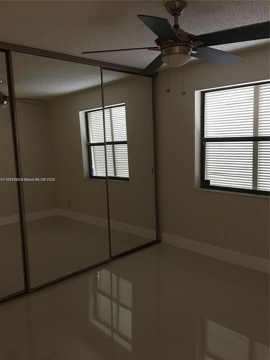 最近租的: $3,000 (2 贝兹, 2 浴室, 1318 平方英尺)