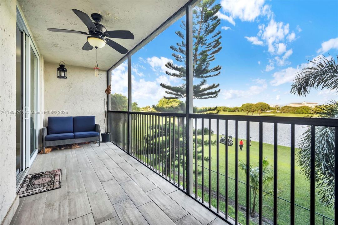 Active With Contract: $225,000 (2 beds, 2 baths, 1180 Square Feet)