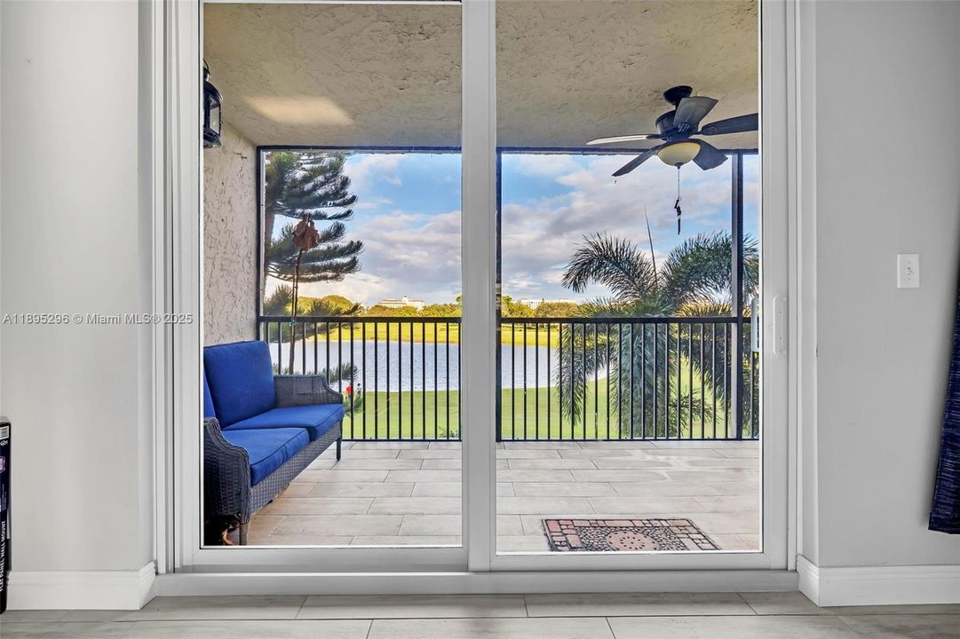 Active With Contract: $225,000 (2 beds, 2 baths, 1180 Square Feet)