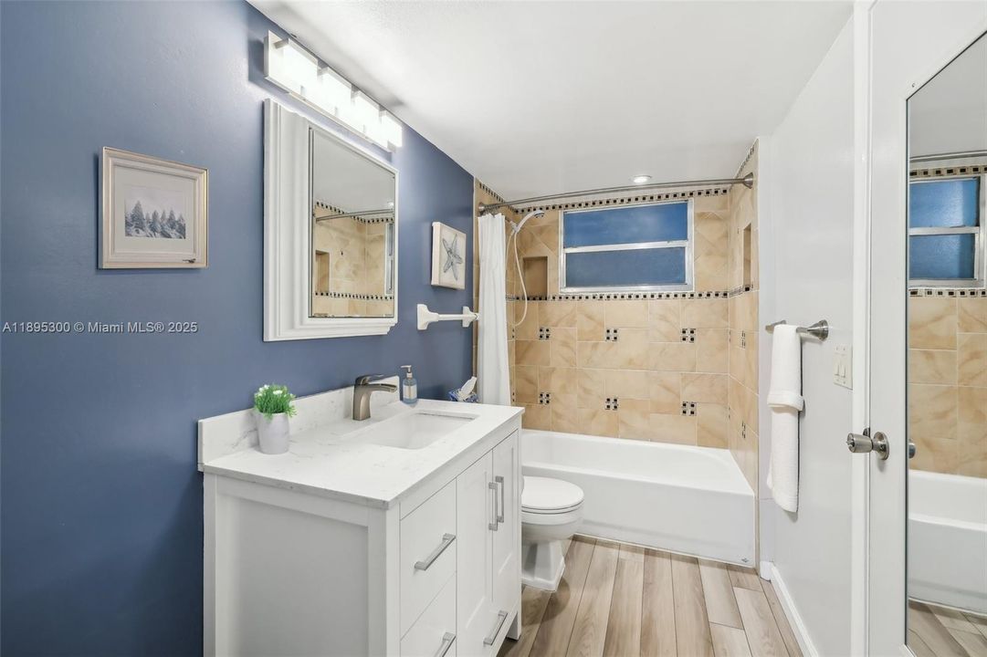 Active With Contract: $148,000 (1 beds, 1 baths, 750 Square Feet)