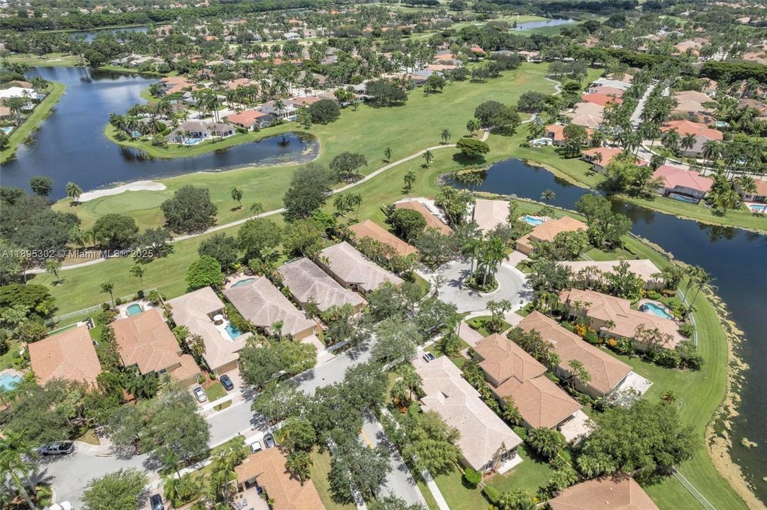 For Sale: $1,399,000 (4 beds, 3 baths, 2652 Square Feet)