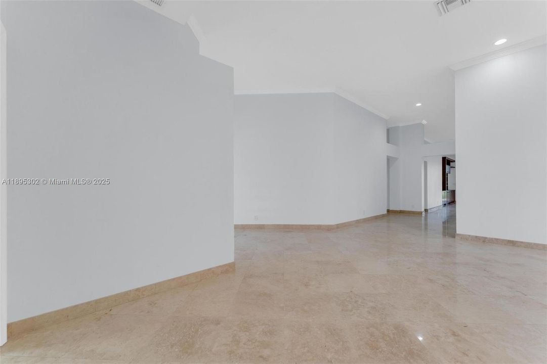 For Sale: $1,399,000 (4 beds, 3 baths, 2652 Square Feet)