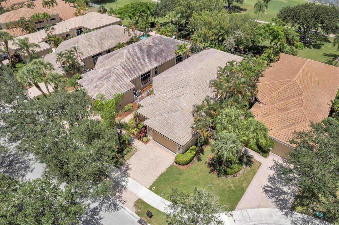 For Sale: $1,399,000 (4 beds, 3 baths, 2652 Square Feet)