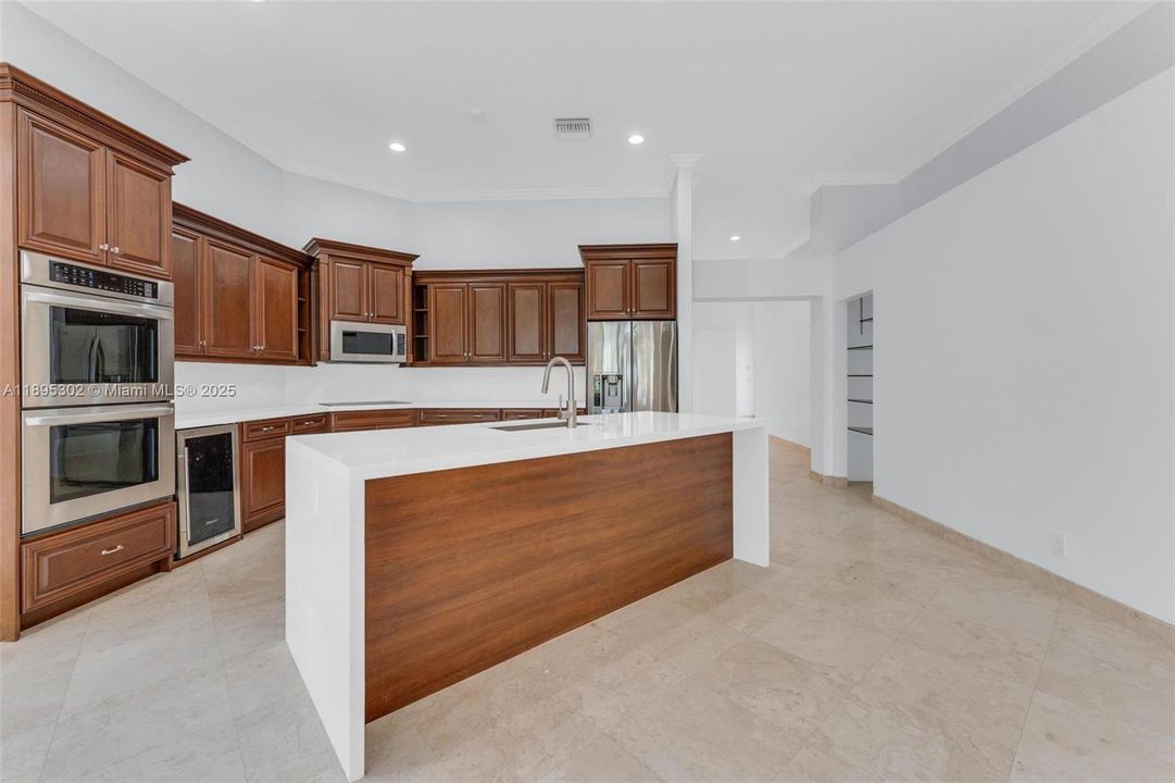 For Sale: $1,399,000 (4 beds, 3 baths, 2652 Square Feet)