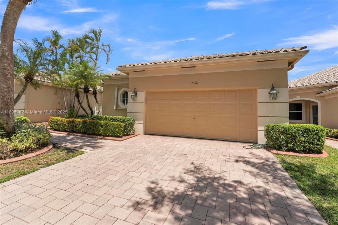 For Sale: $1,399,000 (4 beds, 3 baths, 2652 Square Feet)