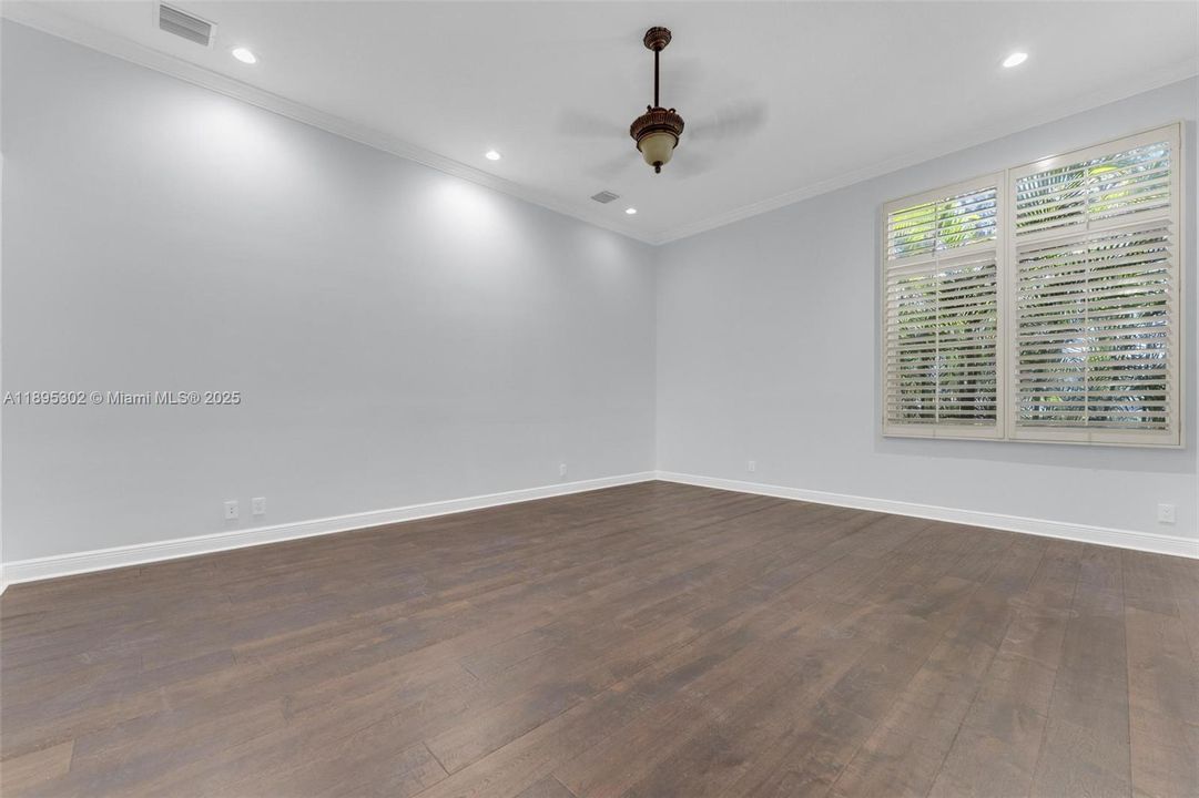 For Sale: $1,399,000 (4 beds, 3 baths, 2652 Square Feet)