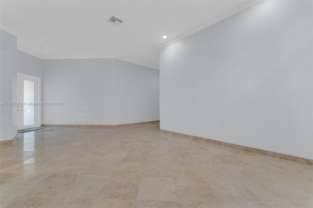 For Sale: $1,399,000 (4 beds, 3 baths, 2652 Square Feet)