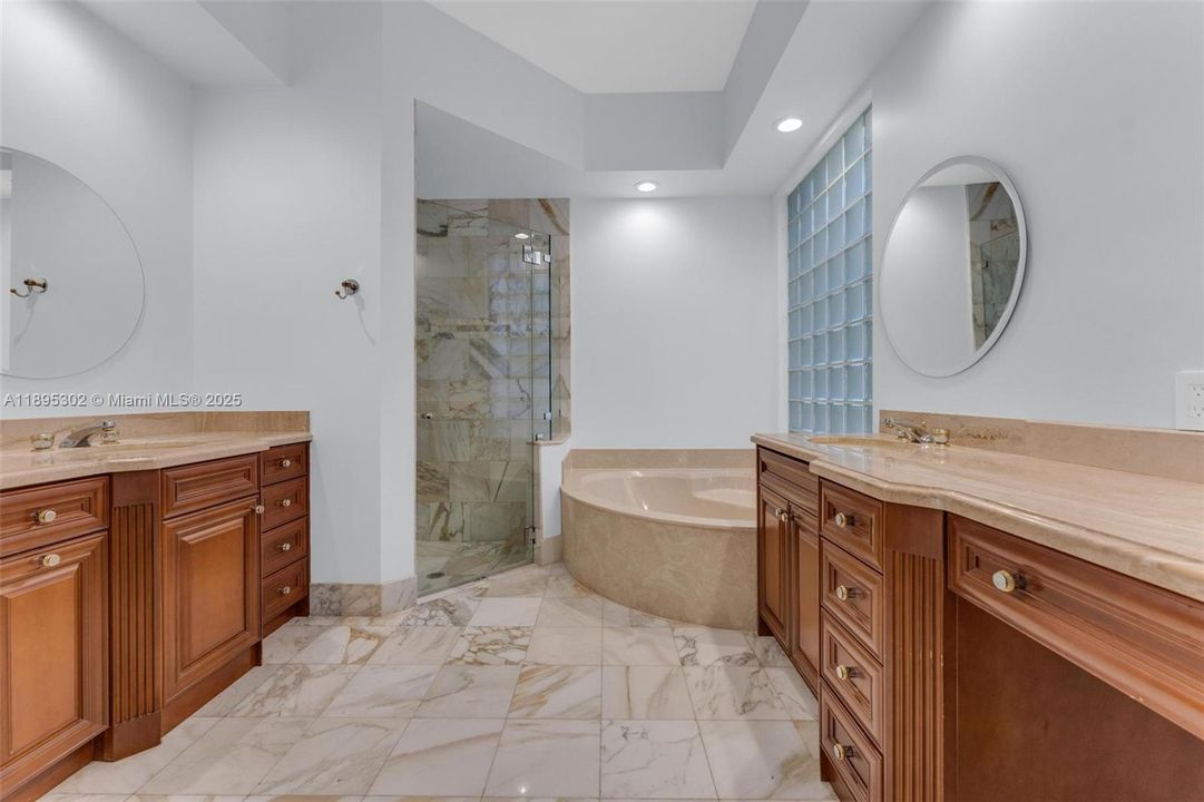 For Sale: $1,399,000 (4 beds, 3 baths, 2652 Square Feet)