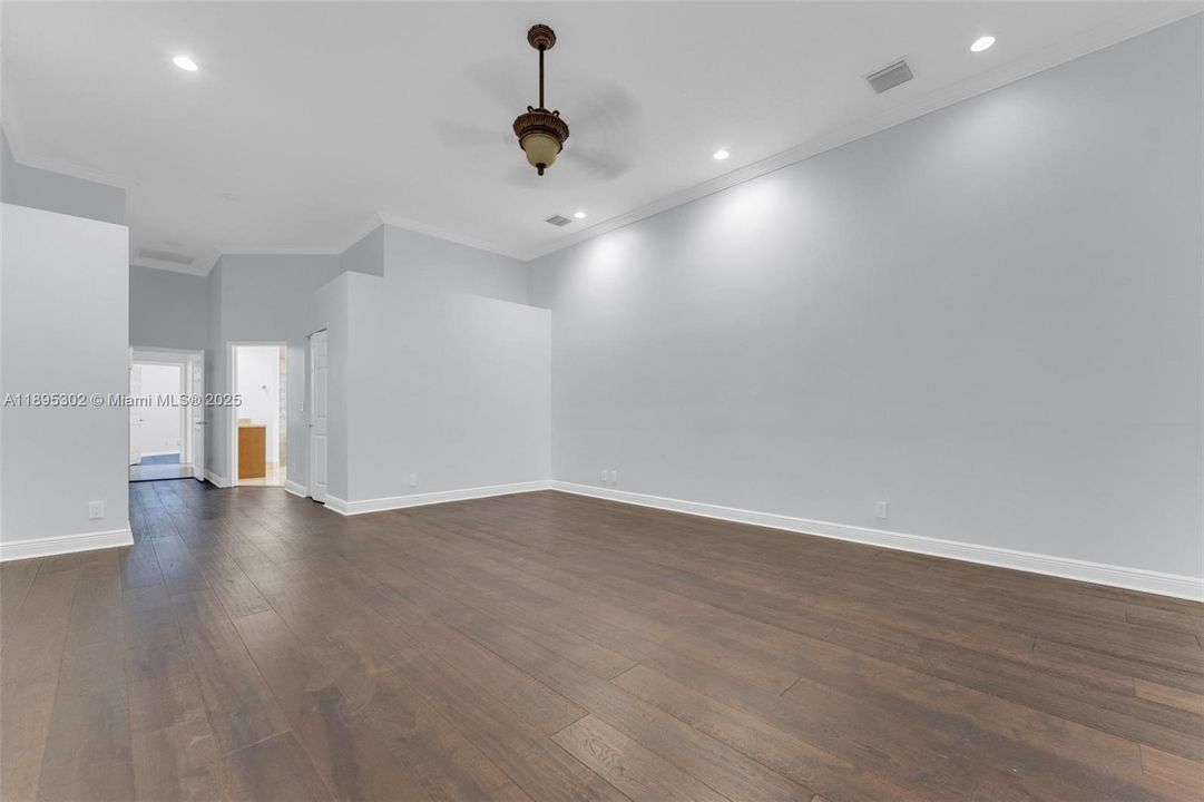 For Sale: $1,399,000 (4 beds, 3 baths, 2652 Square Feet)