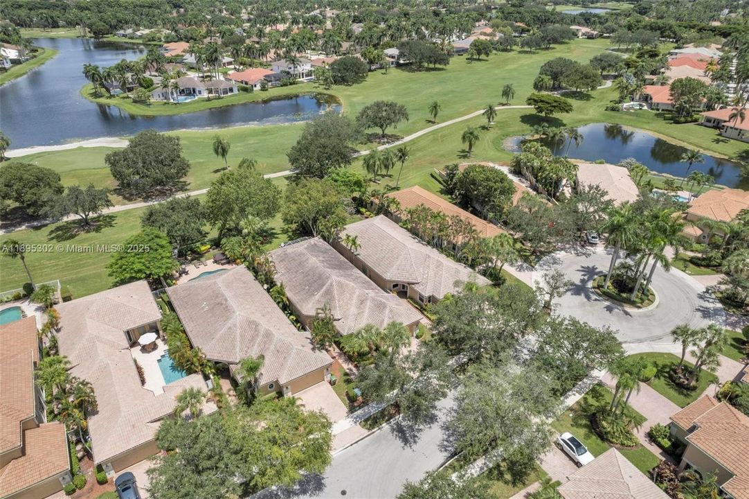 For Sale: $1,399,000 (4 beds, 3 baths, 2652 Square Feet)