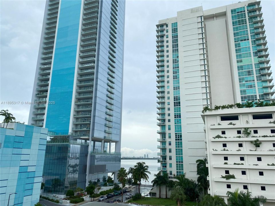 En Venta: $399,000 (2 camas, 1 baños, 1500 Pies cuadrados)